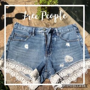 Free People Denim Shorts Distressed, Lace, Sz 24